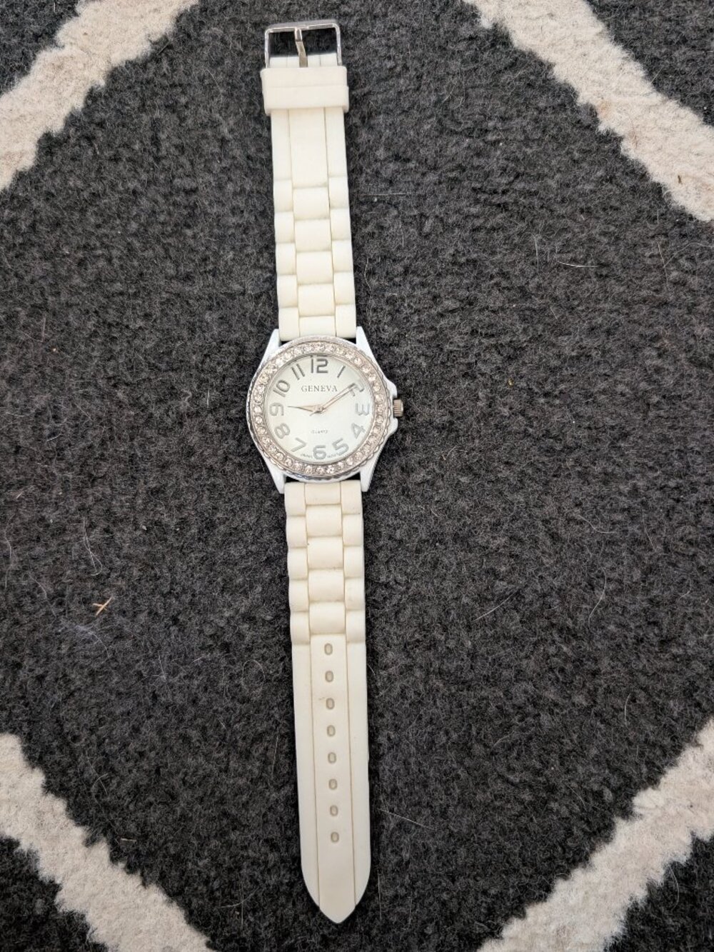 Geneva Women's White Silicone Band Watch